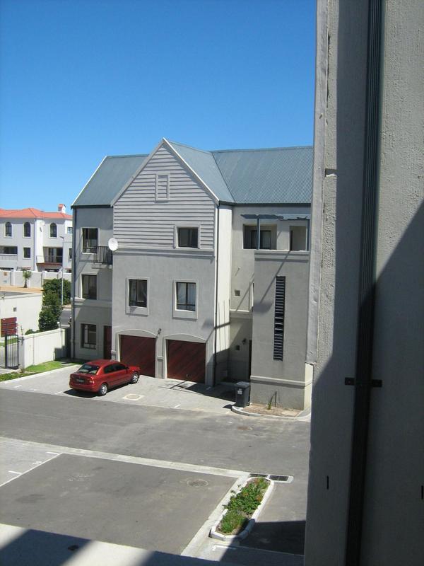 To Let 1 Bedroom Property for Rent in Parklands Western Cape